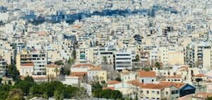 Ακίνητα: Με υψηλή ταχύτητα… έτρεξαν οι αυξήσεις στις τιμές των διαμερισμάτων το β’ τρίμηνο – Τα