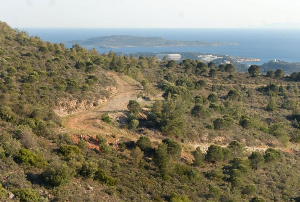 Εξαγορά δημόσιων καταπατημένων εκτάσεων: Γιατί δόθηκε παράταση στην προθεσμία για τις αιτήσεις – Τι δείχνουν