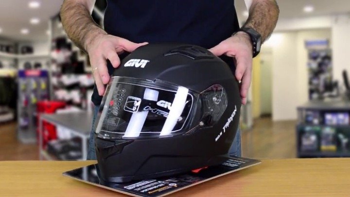 Δυτική Ελλάδα: Στην πρώτη πεντάδα των παραβάσεων πανελλαδικά για τη μη χρήση κράνους