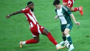 Παναθηναϊκός – Ολυμπιακός: Με σημαντικές απουσίες οι αποστολές των δύο ομάδων στο ντέρμπι “αιωνίων”