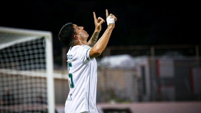 Λεβαδειακός – ΟΦΗ 4-0: “Καθάρισε” με τεσσάρα τους Κρητικούς που είχαν δύο αποβολές