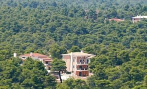 Παράταση για αυθαίρετα και ημιυπαίθριους – Οι συζητήσεις και τα σενάρια που βρίσκονται στο τραπέζι –