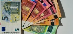 ΠΑΣΟΚ: 4 βασικοί άξονες για την αντιμετώπιση του ιδιωτικού χρέους και την προστασία των δανειοληπτών –