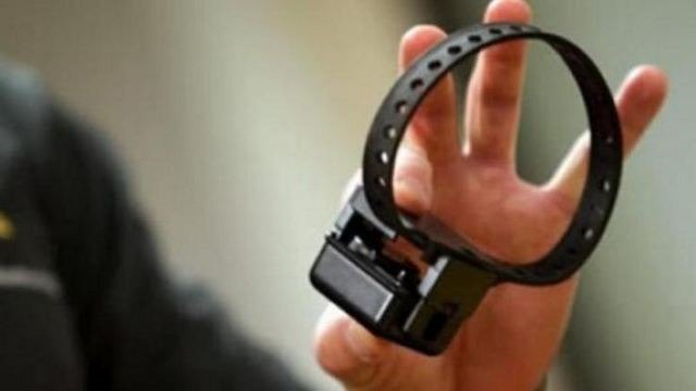 Ισπανία: Διαμάχη μετά τις βλάβες σε ηλεκτρονικά βραχιολάκια