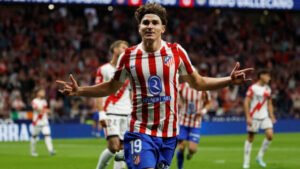 La Liga: Η Ατλέτικο επέστρεψε… από την κόλαση με χατ-τρικ του Άλβαρες και νίκησε με 3-2 τη Ράγιο, δύσκολα η Σοσιεδάδ τη Μαγιόρκα