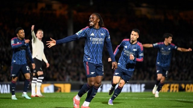 Carabao Cup: Άνετες και ωραίες οι Μάντεστερ Σίτι, Άρσεναλ, Τότεναμ και Νιούκαστλ