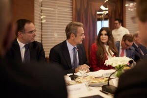 Κυριάκος Μητσοτάκης: Παρέστη σε συνάντηση που διοργάνωσε το Atlantic Council και ο Όμιλος Antenna – Το πρώτο