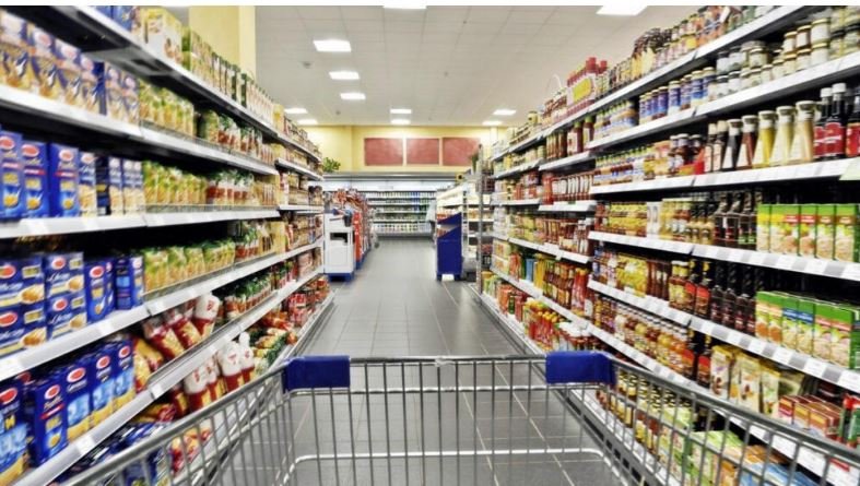 ΕΛΣΤΑΤ: Πάνω από 2.500 ευρώ οι μηνιαίες δαπάνες για οικογένεια με 2 παιδιά – Σε τρόφιμα, στέγαση και