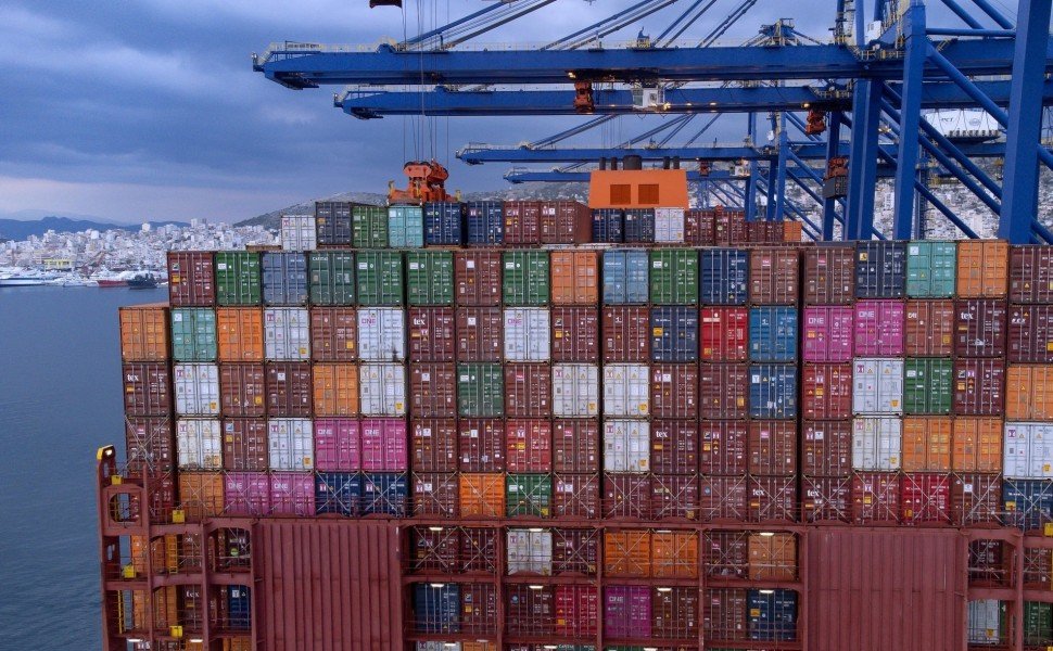 Κατρακυλούν τα ναύλα εμπορευματοκιβωτίων – Πόλεμος τιμών στον ορίζοντα – enikonomia.gr