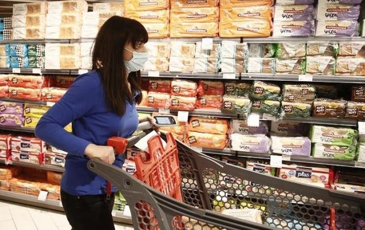 Τον Οκτώβριο ξεκινούν τα μέτρα για τη μείωση τιμών στα σούπερ μάρκετ
