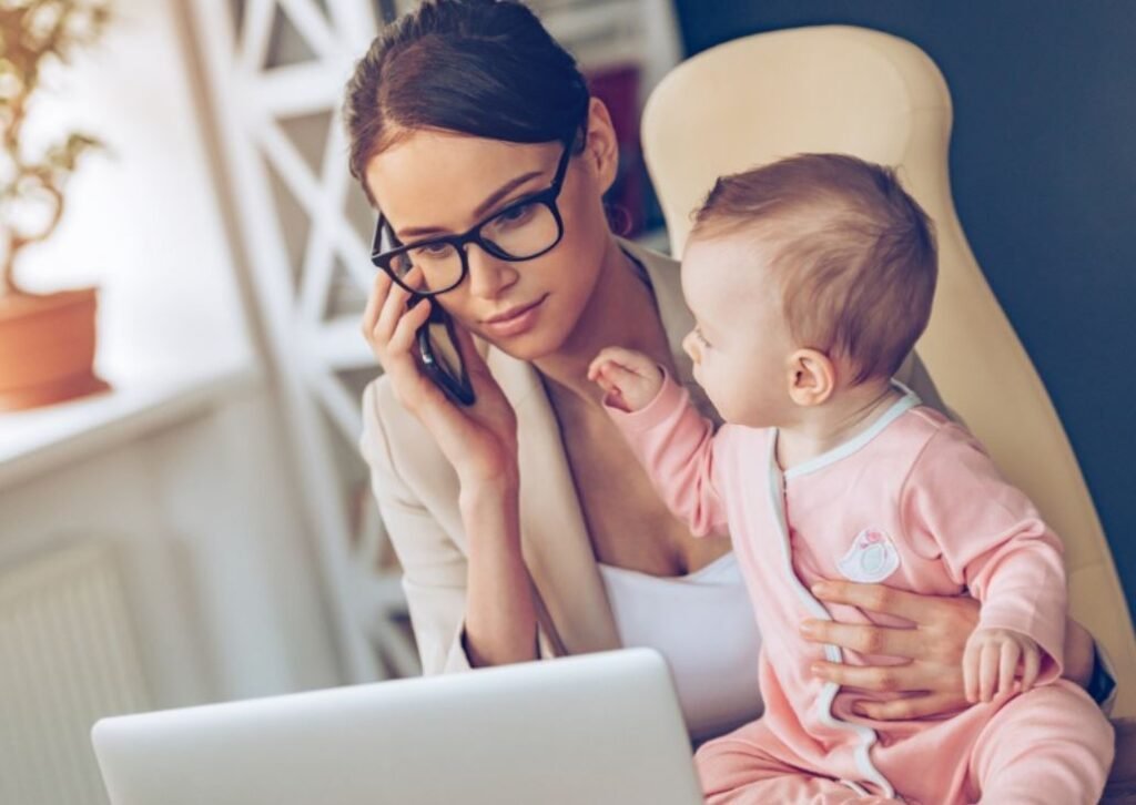 ΔΥΠΑ: Νέο πρόγραμμα απασχόλησης για 10.000 άνεργες μητέρες – Τι θα προβλέπει – enikonomia.gr