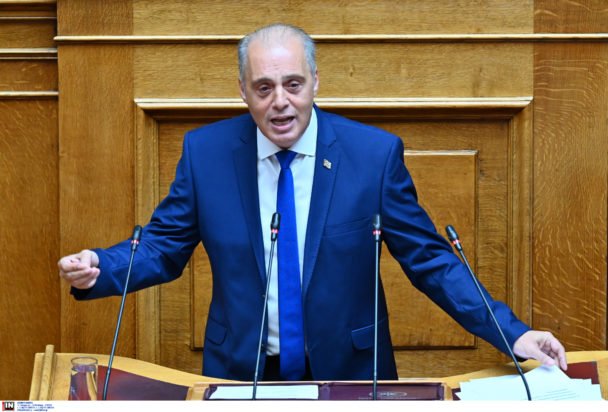 Βελόπουλος: Ο Πρωθυπουργός έχει το θράσος να “πανηγυρίζει” για τα εξοπλιστικά, τα οποία πληρώνει ο