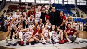 Μπάσκετ Γυναικών: Ο Ολυμπιακός έβαψε “ερυθρόλευκο” το πρώτο Super Cup με… σούπερ Χριστινάκη! – Νίκησε 74-30 τον ΠΑΣ Γιάννινα