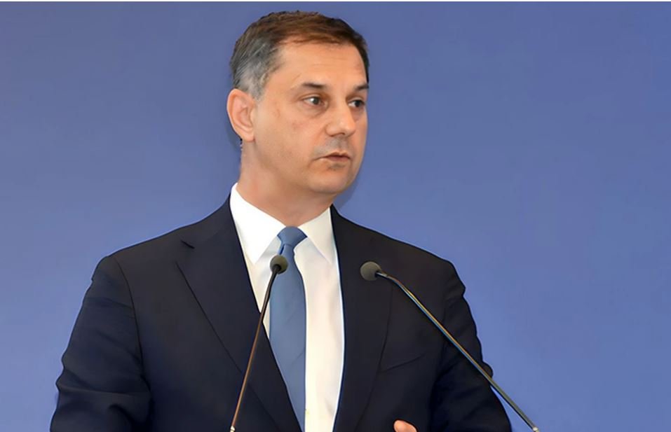 Επαφές Χάρη Θεοχάρη με επενδυτές και επιχειρηματίες στη Νέα Υόρκη – Οι προτεραιότητες της ελληνικής