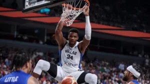 Γιάννης Αντετοκούνμπο: Θέλω να ανταγωνίζομαι με τους καλύτερους και να κερδίσω ένα ακόμα πρωτάθλημα