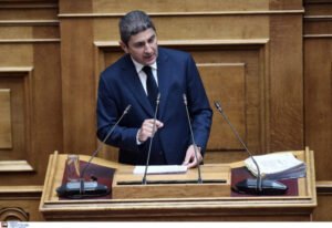 Αυγενάκης για Κασσελάκη: Για τα περί «ψευτών και κλεφτών» να κοιτάξει τον καθρέφτη του
