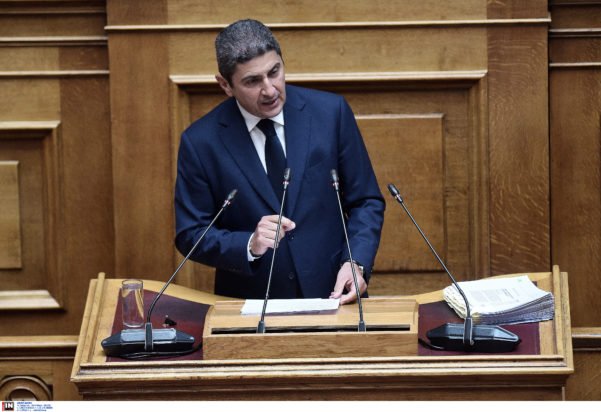Αυγενάκης για Κασσελάκη: Για τα περί «ψευτών και κλεφτών» να κοιτάξει τον καθρέφτη του