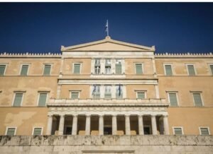 Βουλή: Πότε θα κατατεθεί και θα ψηφιστεί το νέο φορολογικό νομοσχέδιο – Τι θα αναφέρει για φορολογία και