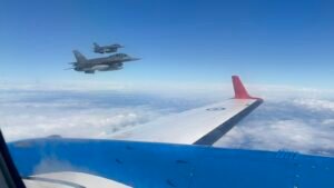 Ήχησαν οι σειρήνες σε όλη τη χώρα – Στον αέρα 80 μαχητικά της Πολεμικής Αεροπορίας