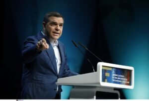 Αλέξης Τσίπρας: Το διακομματικό «πηγαδάκι» στο Στρασβούργο και τα σενάρια για νέο κόμμα