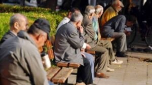 Η Ελλάδα σβήνει – Νέα μείωση του πληθυσμού το 2024!