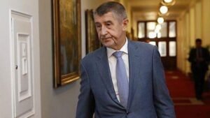 Τσεχία-εκλογές: Ο λαϊκιστής δισεκατομμυριούχος Μπάμπις επιδιώκει να επιστρέψει στην εξουσία