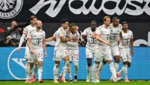 Άιντραχτ Φρανκφούρτης – Μπάγερν Μονάχου 0-3, Bundesliga: Συνεχίζουν ακάθεκτοι στην κορυφή οι Βαυαροί