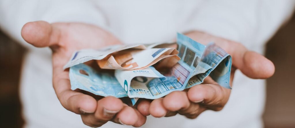 Εισφορά Αλληλεγγύης Συνταξιούχων: Έρχεται ριζικό “λίφτινγκ” στο καθεστώς – enikonomia.gr