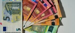 Βουλή: Αύριο αναμένεται να κατατεθεί το προσχέδιο του προϋπολογισμού 2026 – Τι θα αναφέρει για ελαφρύνσεις