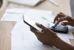 ΑΑΔΕ: Ποιες περιοχές και κλάδοι είναι «πρωταθλητές» στη φοροδιαφυγή – Τι έδειξαν οι έλεγχοι – enikonomia.gr