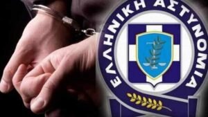Συνελήφθη ο 43χρονος που κάρφωσε την έγκυο σύζυγο με πιρούνι – Μάχη για να μην χάσει την όραση της