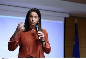 Στο τραπέζι του υπουργείου Εργασίας νέα ρύθμιση οφειλών προς τον ΕΦΚΑ – Τι είπε η Κεραμέως για τη μείωση