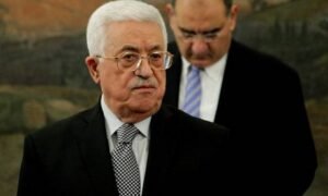 Ο Παλαιστίνιος πρόεδρος Μαχμούντ Αμπάς χαιρετίζει τη συμφωνία για τη Γάζα