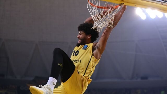 Άρης – Αμβούργο 98-76, EuroCup: Ατελείωτο πάρτι υπό το βλέμμα των Σιάο και Γκάλη για τον “Αυτοκράτορα”! (Βίντεο)