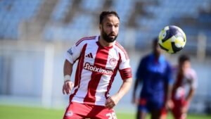 Super League 2: Με μαγικό τον 800άρη Βαλμπουενά, ο Ολυμπιακός Β 3-2 την Athens Kallithea, ακάθεκτος ο Πανιώνιος (Βίντεο)