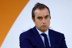 Γαλλία: Αναστέλλεται η μεταρρύθμιση του συνταξιοδοτικού