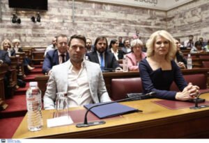 Διέρρευσε συνομιλία Κασσελάκη-Τζάκρη – Τι απαντούν ο πρόεδρος και η αντιπρόεδρος του Κινήματος Δημοκρατίας