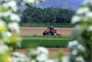 Εξετάζεται η ένταξη πληγέντων αγροτών σε ειδική ρύθμιση οφειλών – Τι είπε ο Ανδριανός – enikonomia.gr