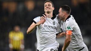 ΑΕΚ – ΠΑΟΚ 0-2, Super League: “Πέταξε” για την κορυφή με πάρτι στη Νέα Φιλαδέλφεια! (Βίντεο)