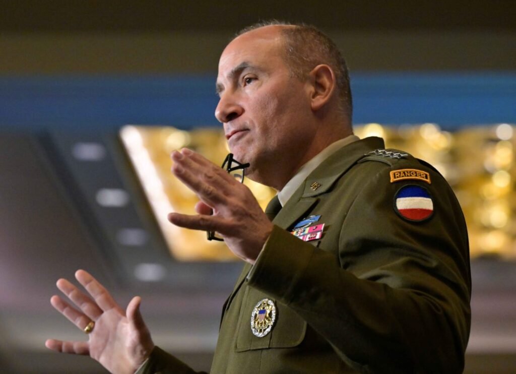 Ο Έλληνας τετράστερος στρατηγός των ΗΠΑ: «Τα σχέδιά μας περνούν από την Ελλάδα»