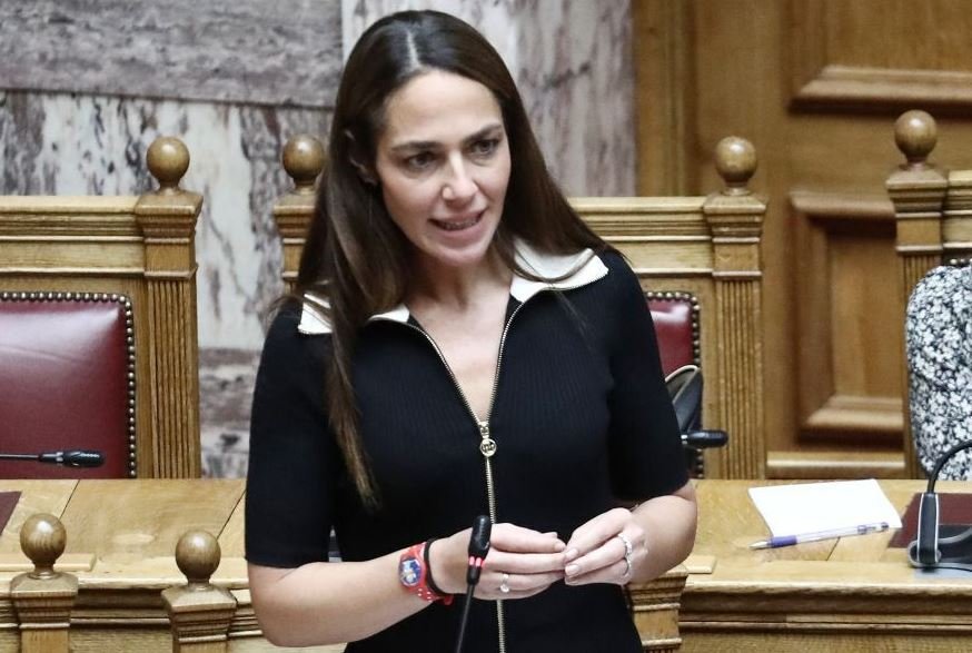 Μιχαηλίδου για Κοινωνική Αντιπαροχή: Ξεκινάμε με 2.500 κατοικίες – Τι είπε για το κοινωνικό μίσθωμα –