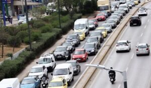 Νέος ΚΟΚ: Τι ισχύει για καφέ, μπουφάν και ψώνια στο αυτοκίνητο – enikonomia.gr