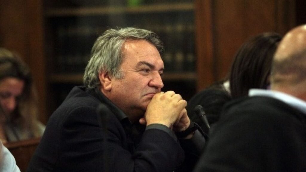 Στρατολογεί στελέχη για το νέο κόμμα Τσίπρα ο Μπίστης