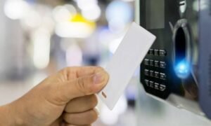 Ψηφιακή Κάρτα Εργασίας: Πλήρης εφαρμογή σε νέους κλάδους από τις 3 Νοεμβρίου – enikonomia.gr