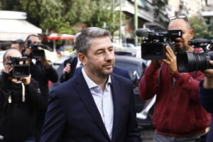 Δίκη για υποκλοπές: Κατέθεσε ο Νίκος Ανδρουλάκης – «Καλά οργανωμένο παράκεντρο εξουσίας»