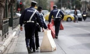 Αυξημένα μέτρα της Τροχαίας σε όλη την επικράτεια κατά τον εορτασμό της 28ης Οκτωβρίου