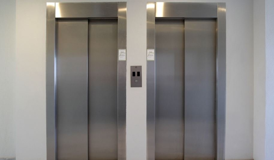 Ανελκυστήρες: Ποιοι κινδυνεύουν με τσουχτερά πρόστιμα – Πότε εκπνέει η προθεσμία για την απογραφή –