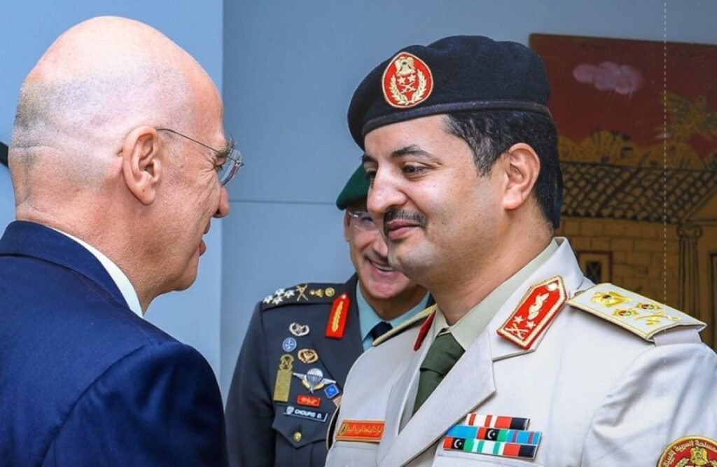 Δένδιας: Συναντήθηκε στην Αθήνα με τον Χαλέντ Χαφτάρ