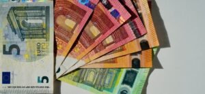 Συντάξεις Νοεμβρίου 2025: Ποιοι πληρώνονται πριν από την 28η Οκτωβρίου και πότε θα γίνουν οι καταβολές του