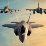 Γιορτή Πολεμικής Αεροπορίας: Ένα F-35 στον Φλοίσβο και μικροί στα κοκ-πιτ αεροπλάνων και εξομοιωτών – BINTEO